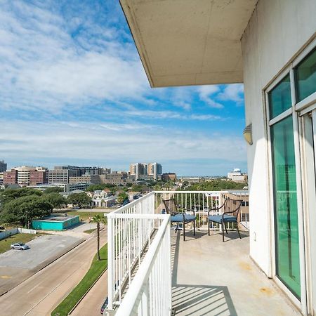 Sea It All Infinity Pool Ocean Views Steps From The Beach - A Perfect Romantic Getaway Galveston Exterior foto